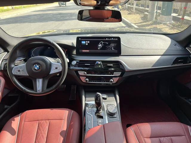 BMW 5 Series 2023 Modi f ied 530Li Lead M Sport Package – фото 6