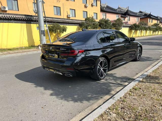 BMW 5 Series 2023 Modi f ied 530Li Lead M Sport Package – фото 9