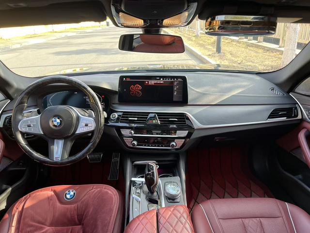 BMW 5 Series 2023 Modi f ied 530Li Lead M Sport Package – фото 6