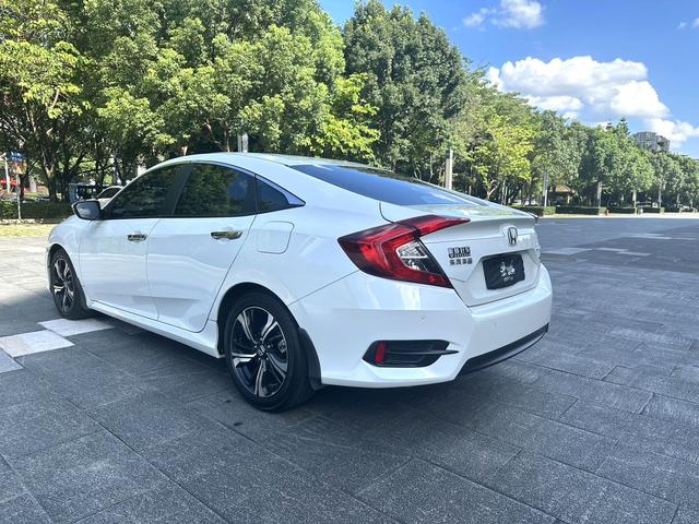 Honda Civic 2019 220TURBO CVT Power China V I – фото 3