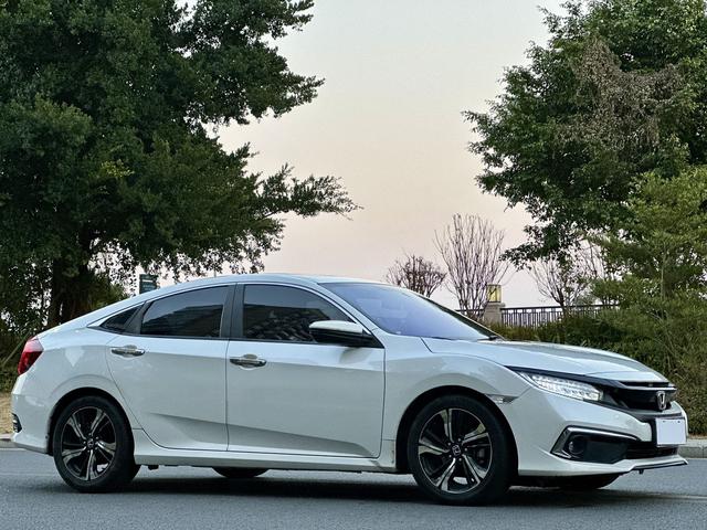 Honda Civic 2019 220TURBO CVT Power China V I – фото 3