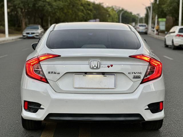 Honda Civic 2019 220TURBO CVT Power China V I – фото 5