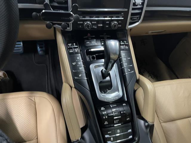 Porsche Cayenne 2015 Cayenne 3.0T – фото 9