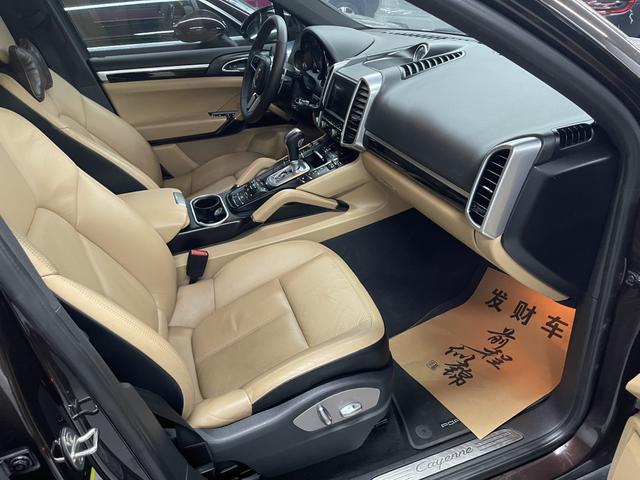 Porsche Cayenne 2015 Cayenne 3.0T – фото 16