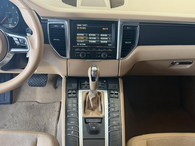 Porsche Macan 2014 Macan 2.0T – фото 5