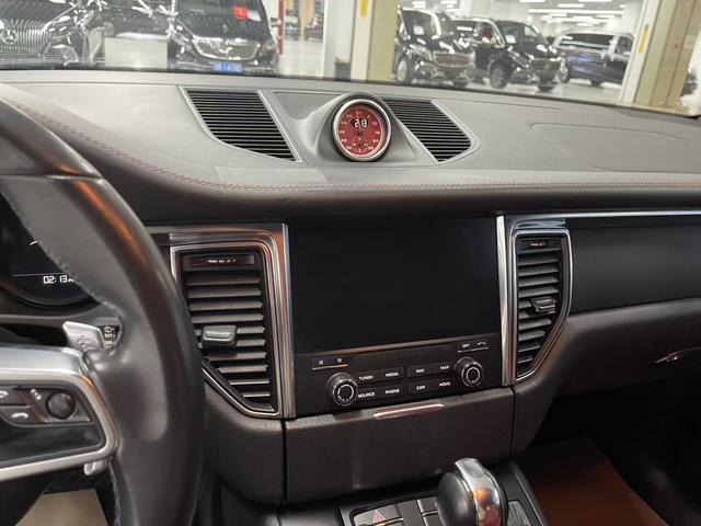 Porsche Macan 2017 Macan 2.0T – фото 4