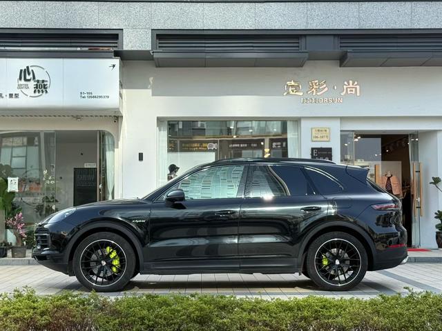 Porsche Cayenne E-Hybrid 2019 Cayenne E-Hybrid 2.0T – фото 3