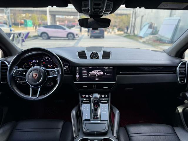 Porsche Cayenne E-Hybrid 2019 Cayenne E-Hybrid 2.0T – фото 4