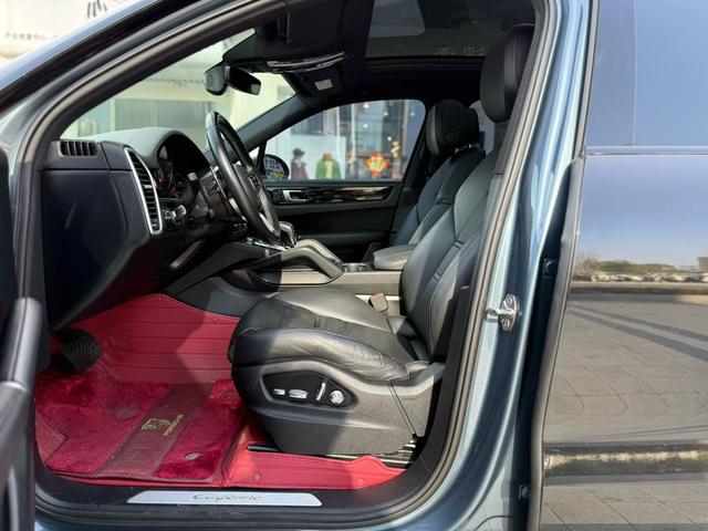 Porsche Cayenne E-Hybrid 2019 Cayenne E-Hybrid 2.0T – фото 9