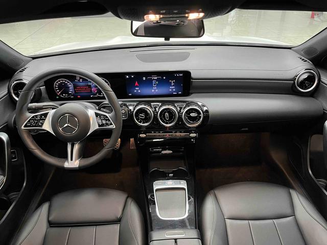 Mercedes-Benz A-class 2023 A 180 L – фото 2