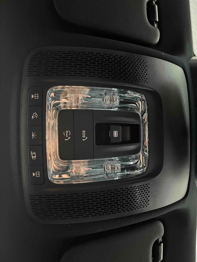 Mercedes-Benz A-class 2023 A 180 L – фото 9