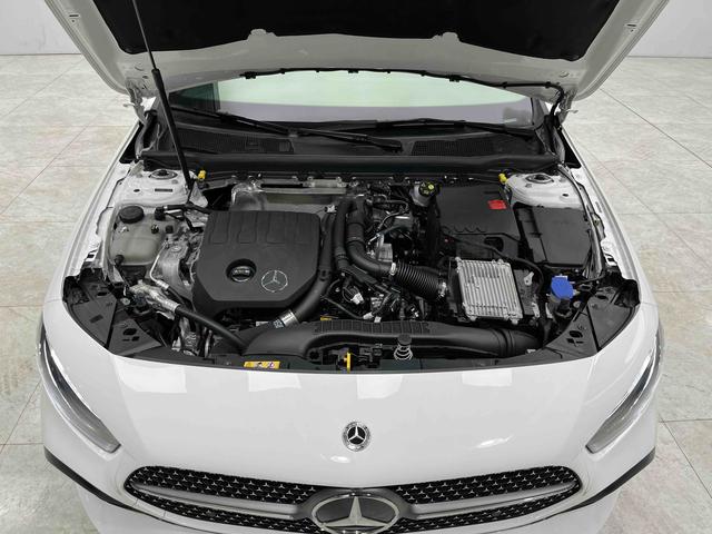Mercedes-Benz A-class 2023 A 180 L – фото 21