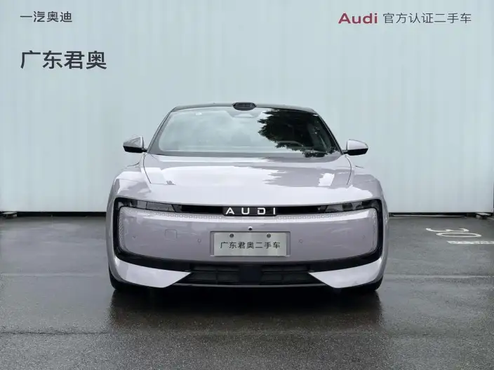 AUDI E5 Sportback 2026 Model Pioneer quattro Model