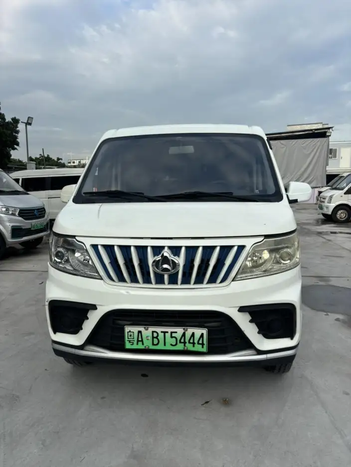 Ruixing EM80 2024 Model Comfort Model Back lift door 6 seat 270km 41.86kWh