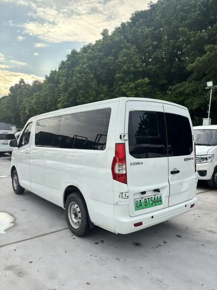 Ruixing EM80 2024 Model Comfort Model Back lift door 6 seat 270km 41.86kWh