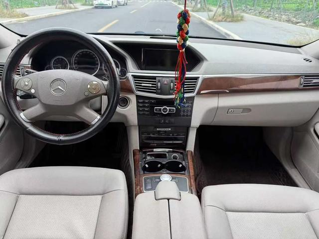 Mercedes-Benz E-Class 2013 модификация E 260 L CGI Youya тип – фото 5