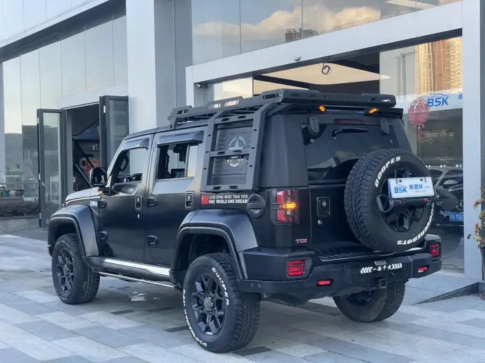 BAIC BJ40 2023 Model 2.0D Automatic 4WD Blade Hero Edition Warrior Model