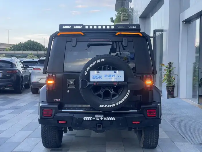 BAIC BJ40 2023 Model 2.0D Automatic 4WD Blade Hero Edition Warrior Model