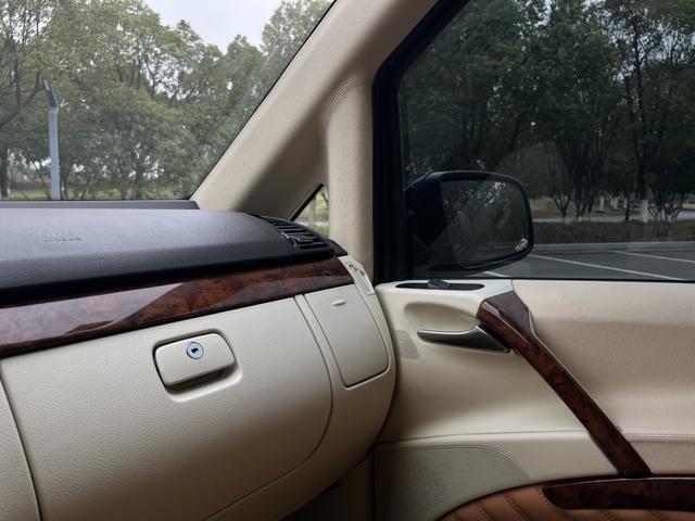 Viano 2013 3.0L Business – фото 12