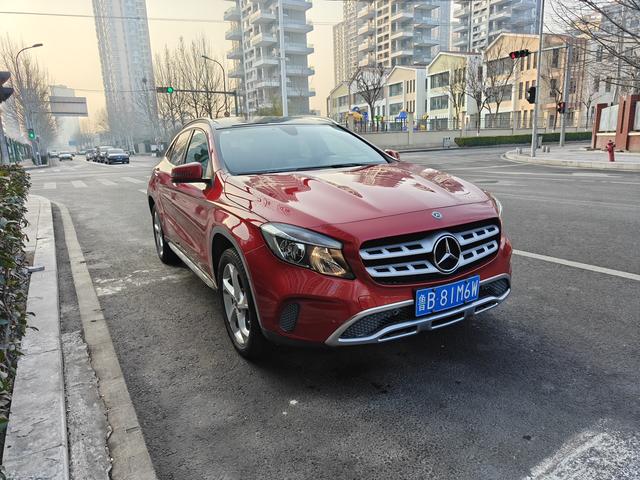 Mercedes-Benz GLA 2018 GLA 200 Fashion – фото 3