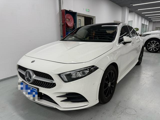 Mercedes-Benz A-Class 2019 A 200 L Sport Sedan – фото 1