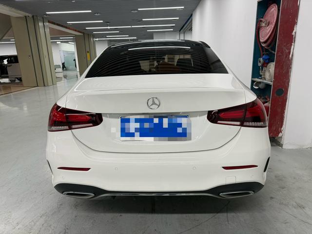 Mercedes-Benz A-Class 2019 A 200 L Sport Sedan – фото 7