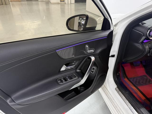 Mercedes-Benz A-Class 2019 A 200 L Sport Sedan – фото 9