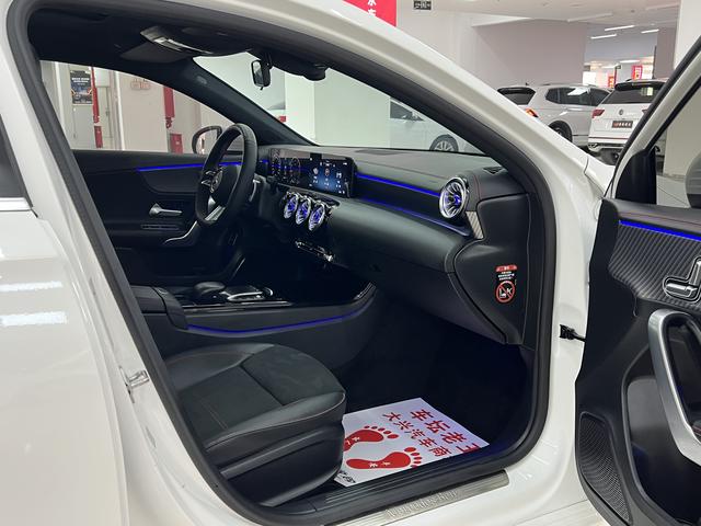 Mercedes-Benz A-class Раздел 2023 A 200 L Sports sedan Fashion Edition – фото 7