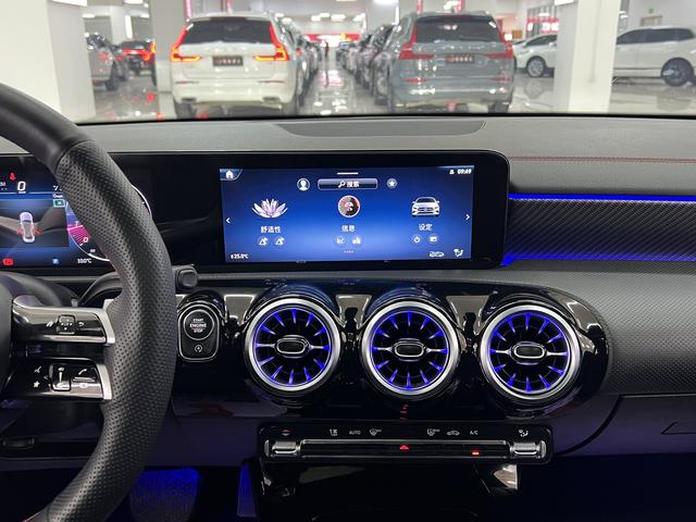 Mercedes-Benz A-class Раздел 2023 A 200 L Sports sedan Fashion Edition – фото 8