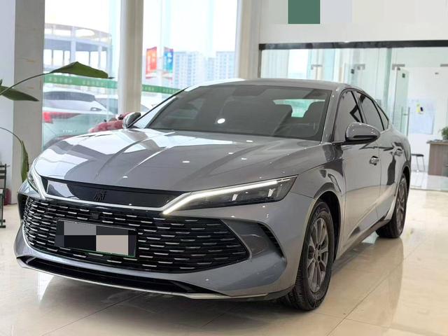 BYD Qin L DM 2024 DM-i 80km Leading – фото 1