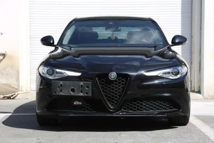 Alfa Romeo Giulia 2020 Model 2.0T 280HP Luxury Sports Edition
