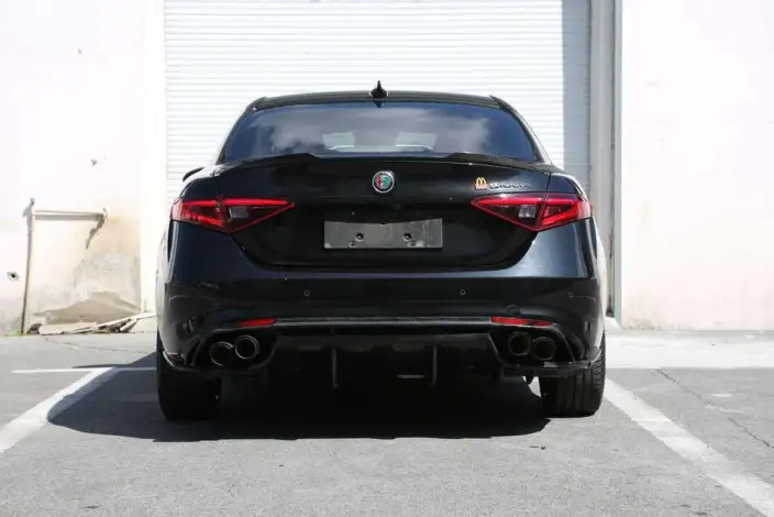 Alfa Romeo Giulia 2020 Model 2.0T 280HP Luxury Sports Edition