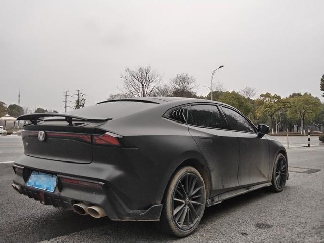 Changan UNI-V 2022 1.5T Sport – фото 6