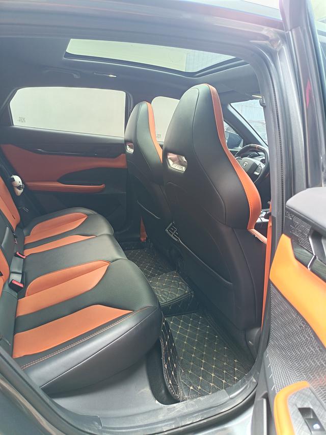 Changan UNI-V 2023 1.5T Premium Enjoy – фото 9