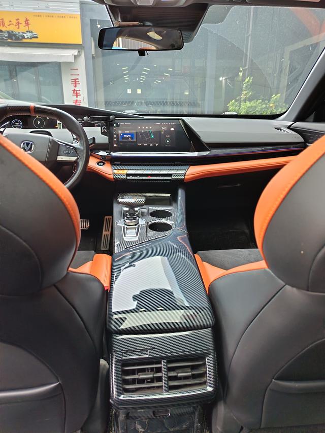 Changan UNI-V 2023 1.5T Premium Enjoy – фото 12
