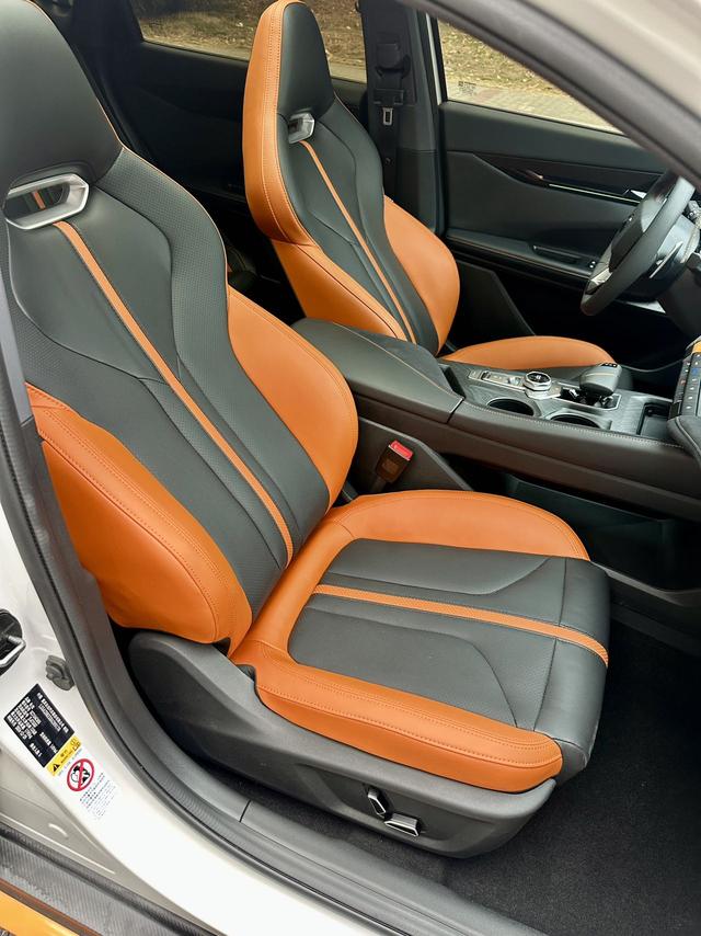 Changan UNI-V 2024 1.5T Premium Sport – фото 8