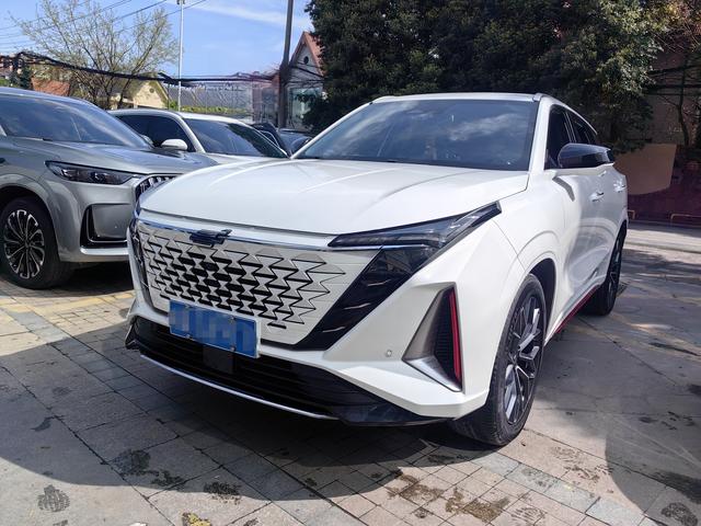 Changan Oshan Z6 2022 Blue Whale 1.5T DCT Smart Navigator