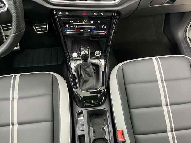 Volkswagen T-Roc Раздел 2023 300TSI DSG Starlight Edition – фото 5