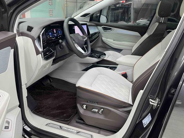 Talagon 2022 380TSI 4WD Flagship Victory Edition 6-Seater – фото 9