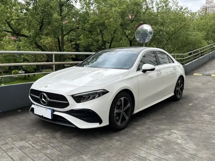 Mercedes-Benz A-class 2023 Model A 200 L Sports sedan Fashion Edition