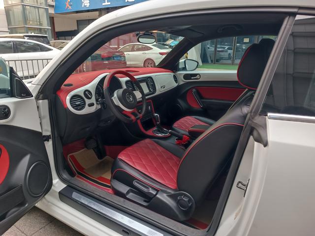Volkswagen Beetle 2014 1.4TSI Fashion – фото 9