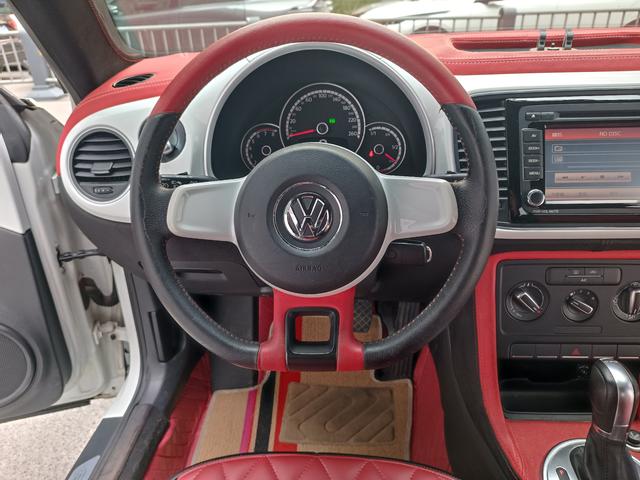 Volkswagen Beetle 2014 1.4TSI Fashion – фото 12