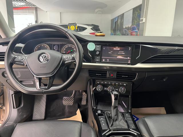 Volkswagen Passat 2019 330TSI Elite China V I – фото 7