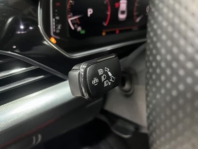 Volkswagen Passat 2022 330TSI Premium – фото 13