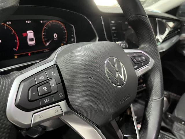 Volkswagen Passat 2022 330TSI Premium – фото 14
