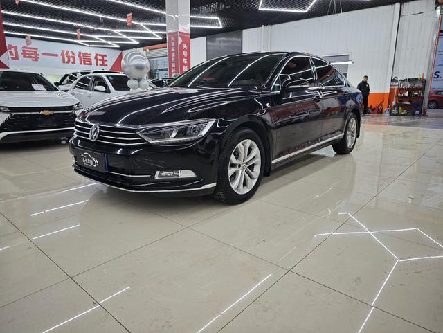 Volkswagen Magotan 2019 330TSI DSG Luxury China V – фото 1