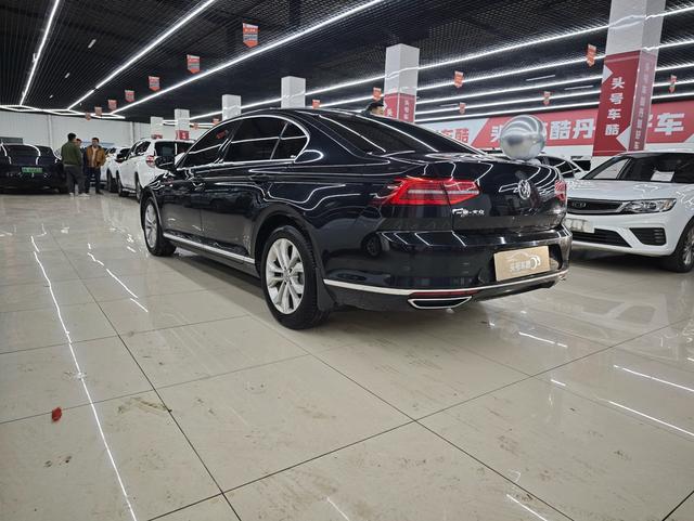 Volkswagen Magotan 2019 330TSI DSG Luxury China V – фото 6