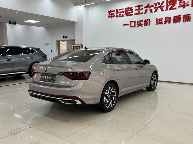 Volkswagen Sagitar 2023 300TSI DSG Premier Edition – фото 7