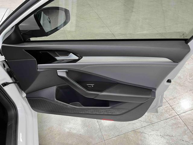 Volkswagen Sagitar 2021 280TSI DSG Beyond Edition – фото 12