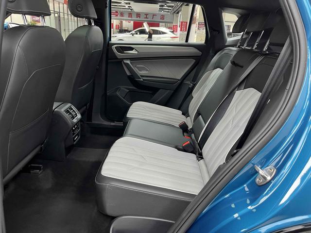 Volkswagen Tayron 2023 380TSI 4WD R-Line Pro Smart Enjoy Edition – фото 14